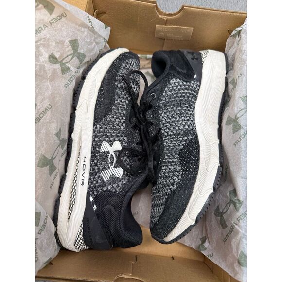 Under Armour Men’s 8 HOVR Intake 6 with Comfort Deluxe. In good shape! - Picture 2 of 5